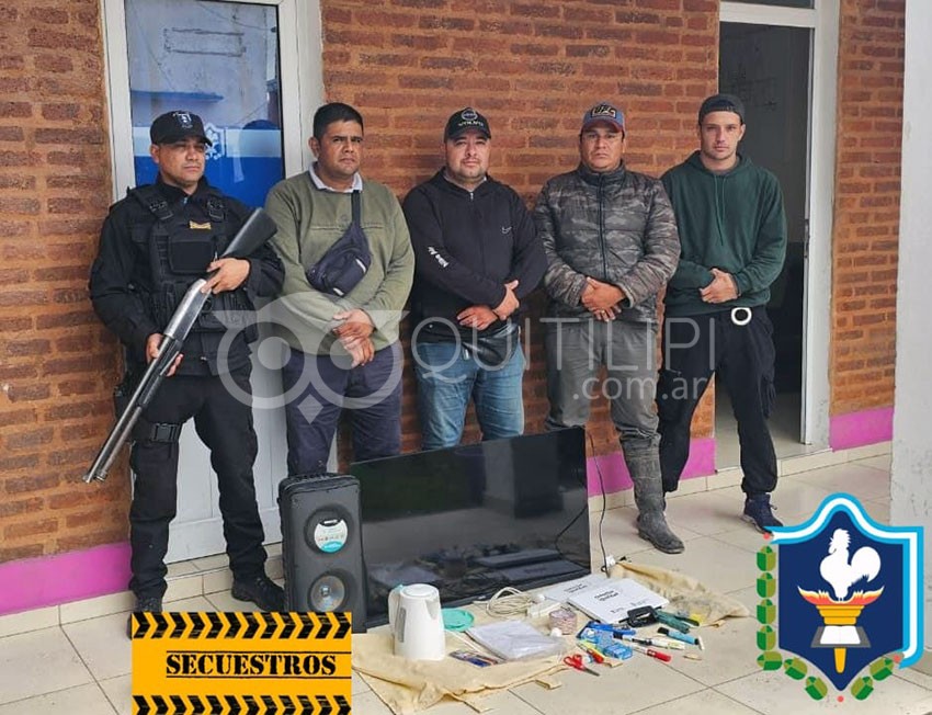 Cuatro detenidos: Tres por robar en la EES 70 y otro por sustraer una caja de herramientas 5