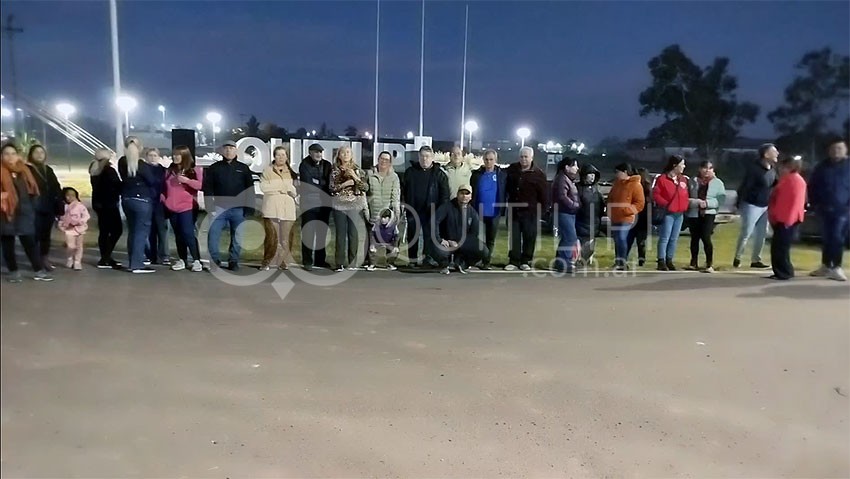 Manifestación docente en Quitilipi: marcharon en apoyo a las universidades públicas y en reclamo de la cláusula gatillo 15