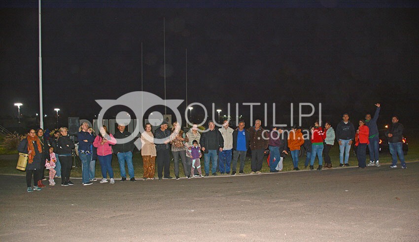 Manifestación docente en Quitilipi: marcharon en apoyo a las universidades públicas y en reclamo de la cláusula gatillo 13