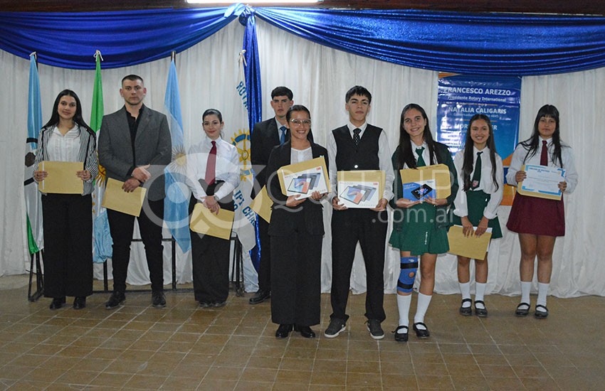 Fiesta de la elocuencia en Quitilipi: récord histórico en el Concurso de Oratoria del Rotary Club 7