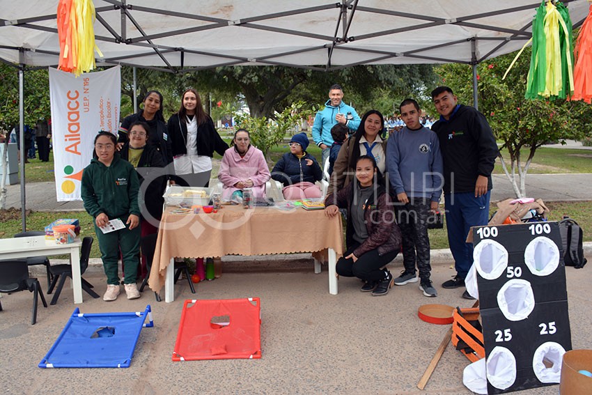 Paseo Inclusivo: con alegría la comunidad celebró un gran acto de sensibilización sobre el autismo 4