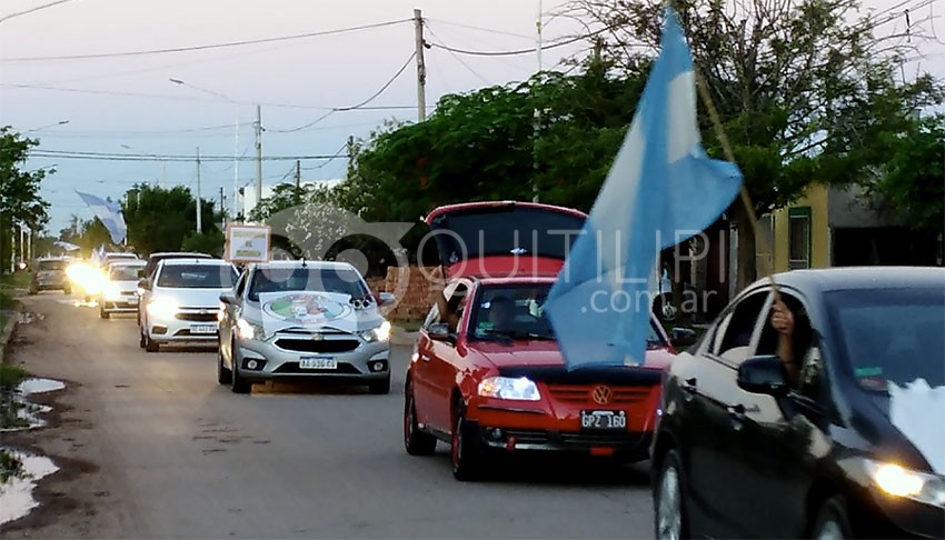 Conflicto docente: el arco gremial profundiza las medidas y convoca a una caravana provincial 13