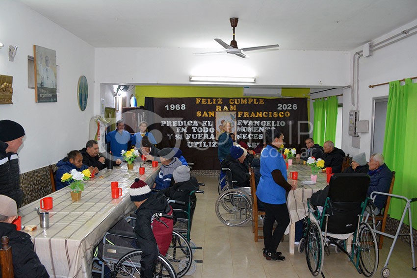 58 años de vida y servicio a los adultos mayores celebró el hogar San Francisco de Asís - Quitilipi.com.ar 58 años de vida y servicio a los adultos mayores celebró el hogar San Francisco de Asís 20