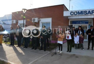 Con el corazón en la comunidad: la policía del Chaco celebró 73 años de entrega en Quitilipi 22