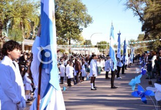 Juramento de lealtad en Quitilipi: 600 voces escolares hicieron vibrar el Día de la Bandera 22