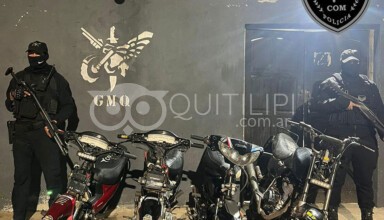 Operativo "Lince" en pleno centro: la división com secuestró cuatro motos con irregularidades - Quitilipi.com.ar Operativo "Lince" en pleno centro: la división com secuestró cuatro motos con irregularidades 1