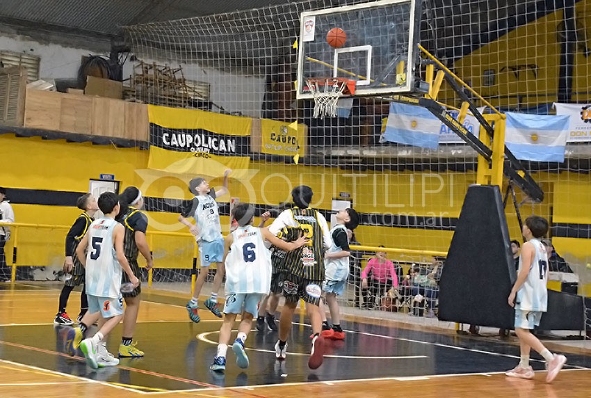 ¡Caupolicán Campeón! El "Cacique" se quedó con el título de la Saenzpeñense en un final para el infarto 34