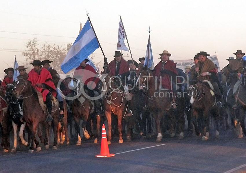 Tradición, devoción y orgullo: en Quitilipi todo listo para la 29° Cabalgata de la Fe - Quitilipi.com.ar Tradición, devoción y orgullo: en Quitilipi todo listo para la 29° Cabalgata de la Fe 33
