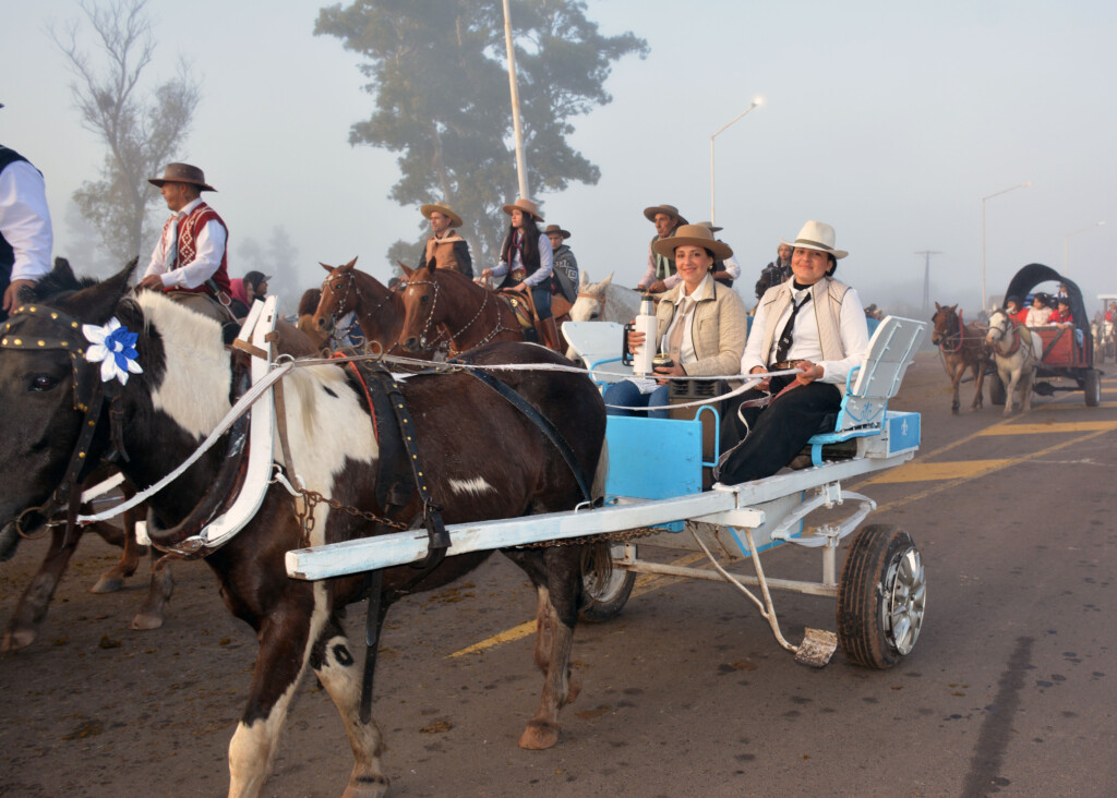 Desde Quitilipi partió la 29° Cabalgata de la Fe en honor a San Pantaleón 20