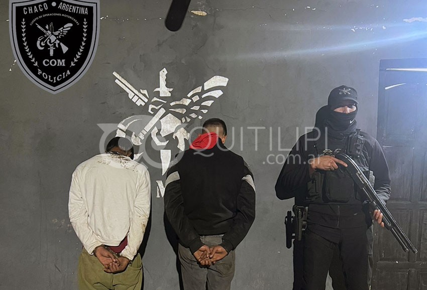 Operativo en el barrio fuerte Apache: dos hombres demorados por desorden y consumo de estupefacientes - Quitilipi.com.ar Operativo en el barrio fuerte Apache: dos hombres demorados por desorden y consumo de estupefacientes 4