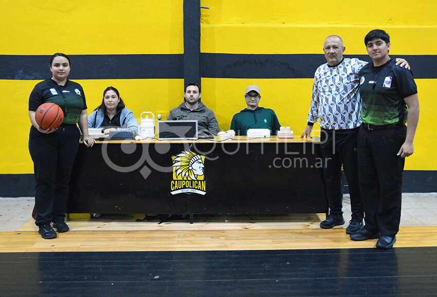 Caupolicán metió triplete de victorias en formativas ante Ambalab y Pinedo Central en la Asociación del Sudoeste - Quitilipi.com.ar Caupolicán metió triplete de victorias en formativas ante Ambalab y Pinedo Central en la Asociación del Sudoeste 25