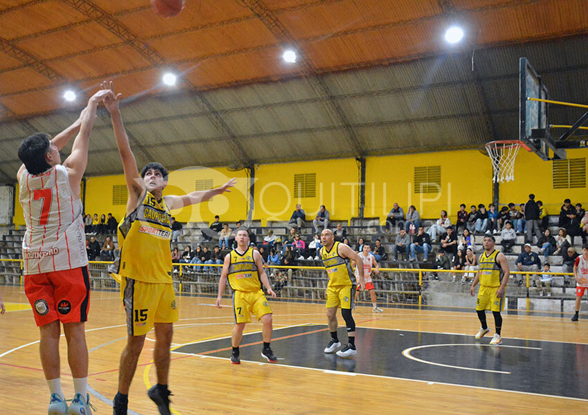 Pese a un gran esfuerzo, Caupolicán cayó ante Unión de San Bernardo en su debut asociativo - Quitilipi.com.ar Pese a un gran esfuerzo, Caupolicán cayó ante Unión de San Bernardo en su debut asociativo 8