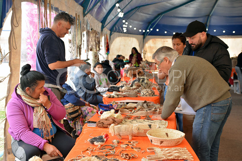 Brillante cierre de la 49º Feria de la Artesanía Chaqueña "René James Sotelo" - Quitilipi.com.ar Brillante cierre de la 49º Feria de la Artesanía Chaqueña "René James Sotelo" 43