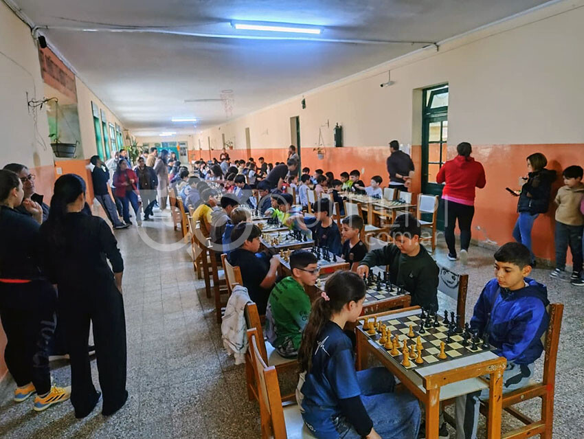 Ajedrez: brilló el Torneo "Bienvenida Primavera" y se consolida la competencia en el interior - Quitilipi.com.ar Ajedrez: brilló el Torneo "Bienvenida Primavera" y se consolida la competencia en el interior 18