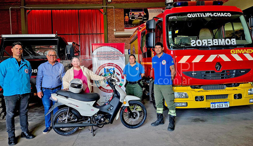 ¡Una docente se llevó la moto! Bomberos Voluntarios cerró su rifa anual y ya lanzó la nueva campaña 13
