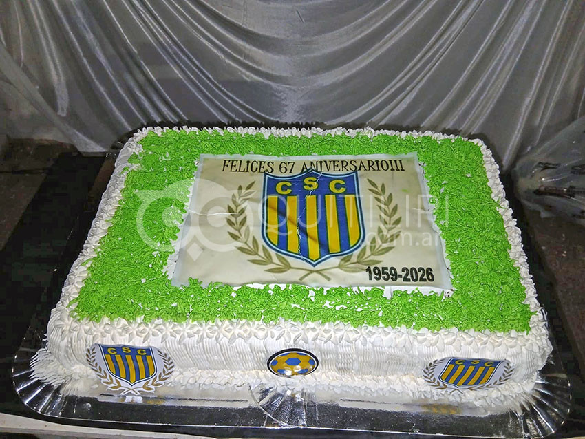 Orgullo auriazul: El Club Sportivo Central celebró sus 67 años con una emotiva noche de recuerdos y reconocimientos - Quitilipi.com.ar Orgullo auriazul: El Club Sportivo Central celebró sus 67 años con una emotiva noche de recuerdos y reconocimientos 30