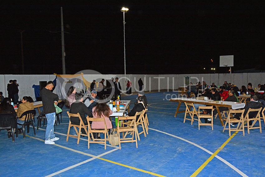 Orgullo auriazul: El Club Sportivo Central celebró sus 67 años con una emotiva noche de recuerdos y reconocimientos - Quitilipi.com.ar Orgullo auriazul: El Club Sportivo Central celebró sus 67 años con una emotiva noche de recuerdos y reconocimientos 36