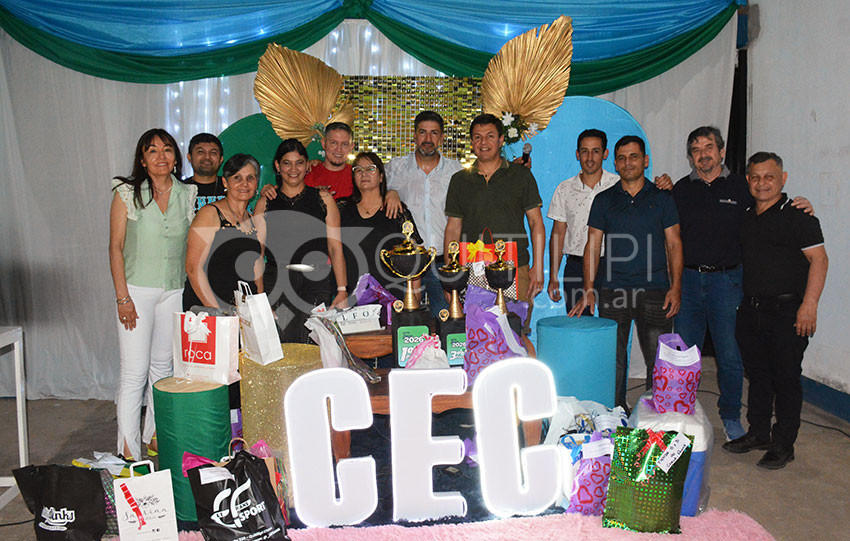 El CEC agasajó a los mercantiles con su tradicional fiesta anual: unión, sorteos y un fuerte mensaje del sector 24