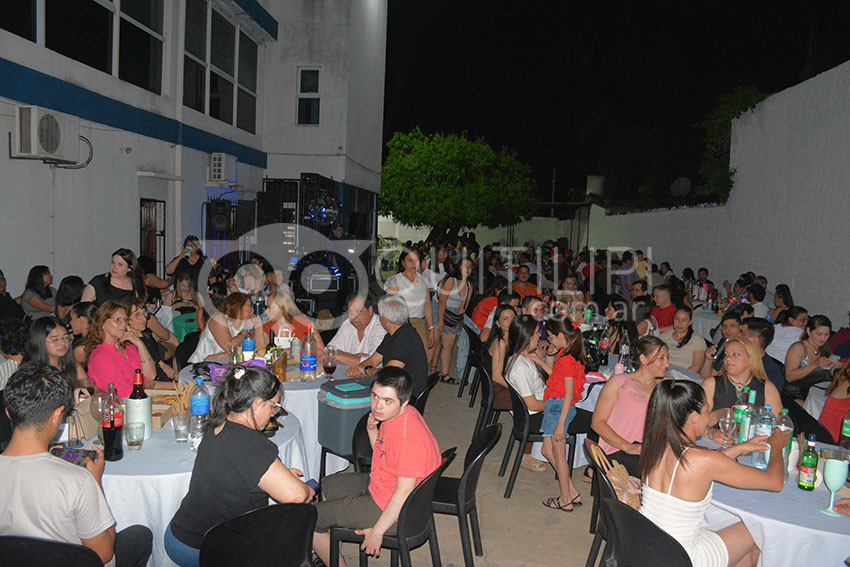 El CEC agasajó a los mercantiles con su tradicional fiesta anual: unión, sorteos y un fuerte mensaje del sector 7